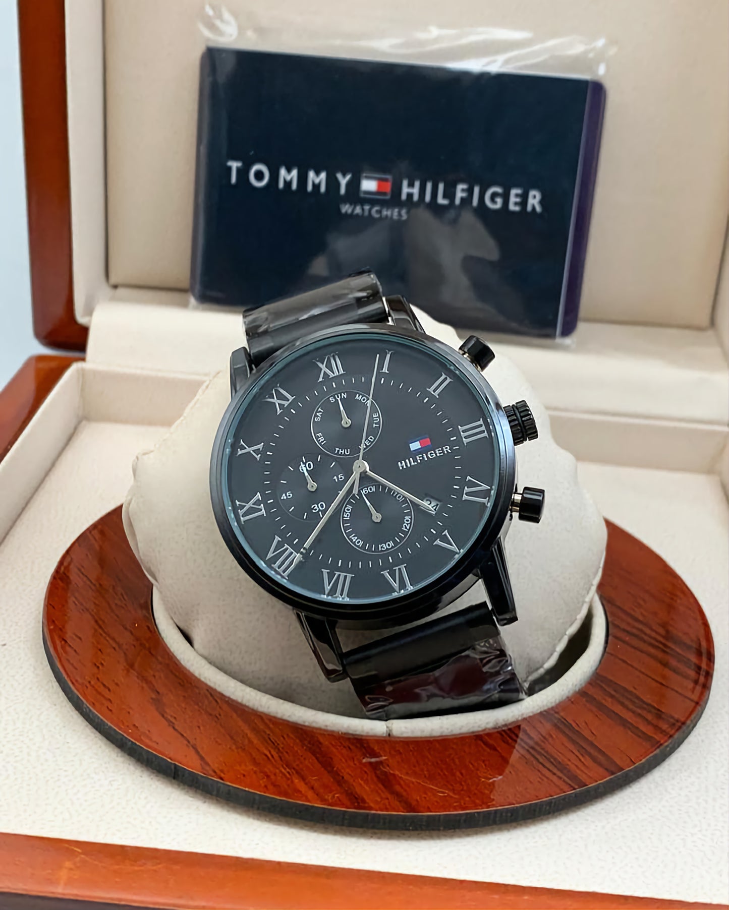 BOGOSS - Tommy Hilfiger - NOIRE - Chronograph - Acier Inoxydable - Coffret d'origine + Sac d'origine
