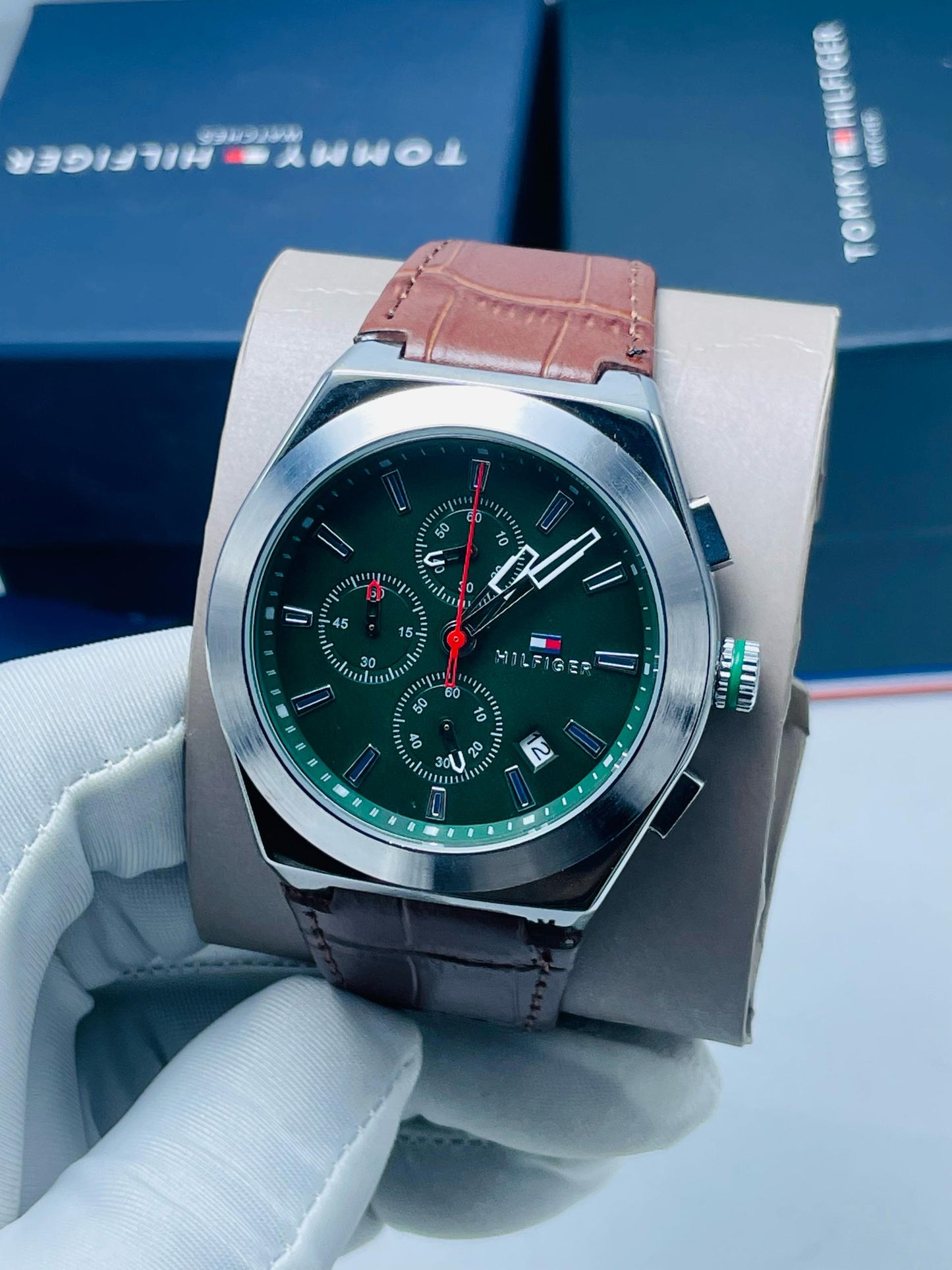 BOGOSS - Tommy Hilfiger - VERT - Chronograph - CUIR - Coffret d'origine + Sac d'origine